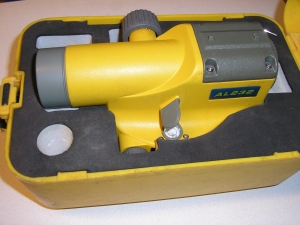 Avvägningsinstrument AL232 i gruppen Begagnade Instrument hos Bygglaserteknik (AL-232-1)