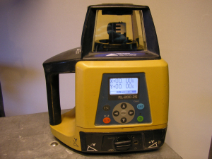 Begagnad 2-fallslaser Topcon RL-200 2s i gruppen Begagnade Instrument hos Bygglaserteknik (BegRL2002s2)